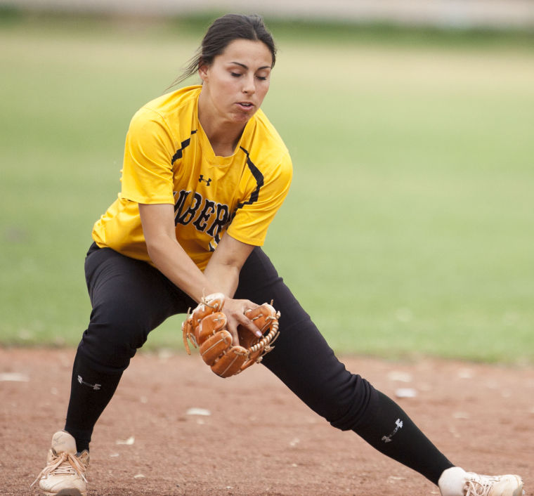 Softball: DV vs Gilbert
